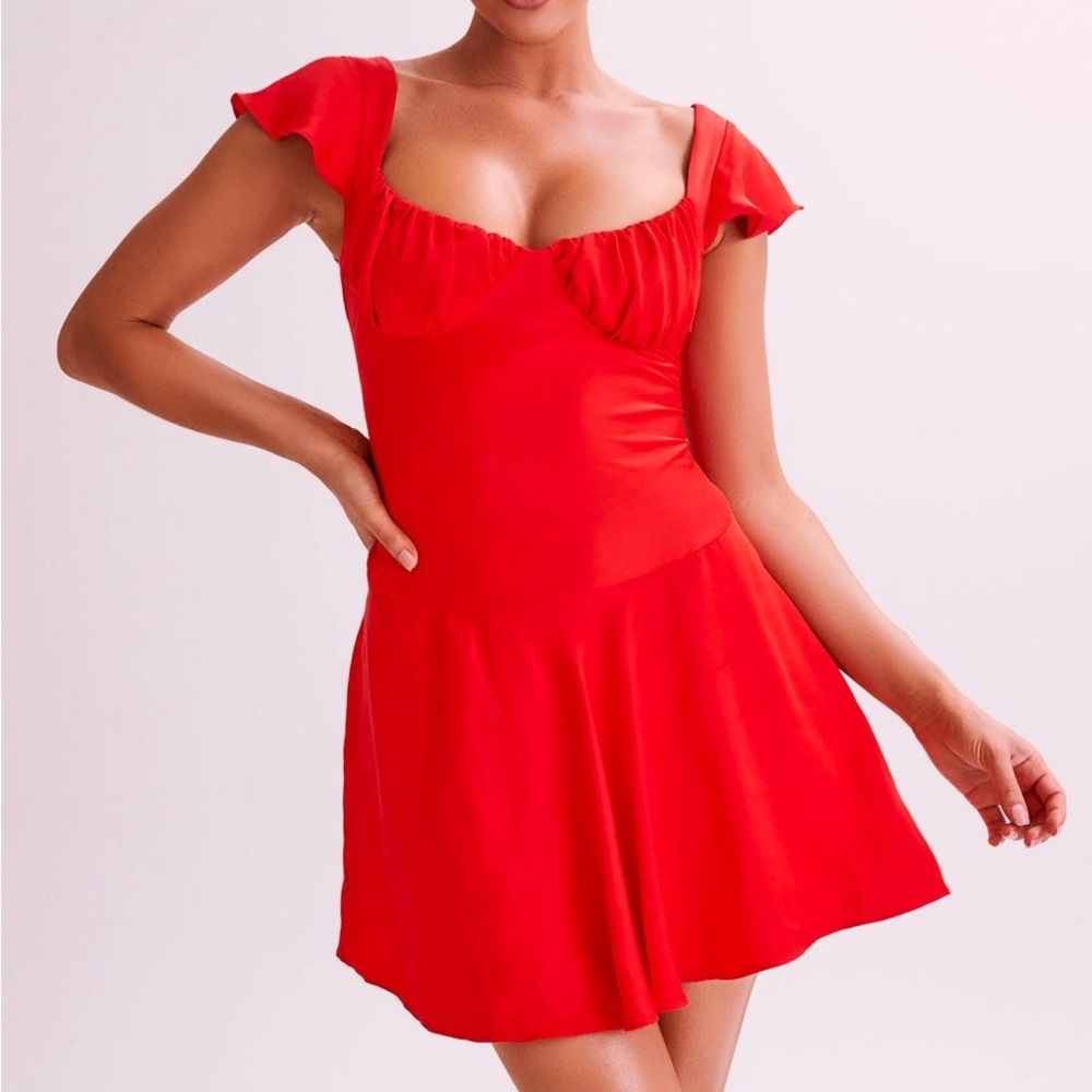 Red Sweetheart Ruched Mini Flutter Sleeve Summer Date Night Vacation Dress M